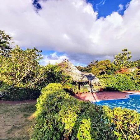 Huahine - Bungalow Tiare Fare Exterior photo