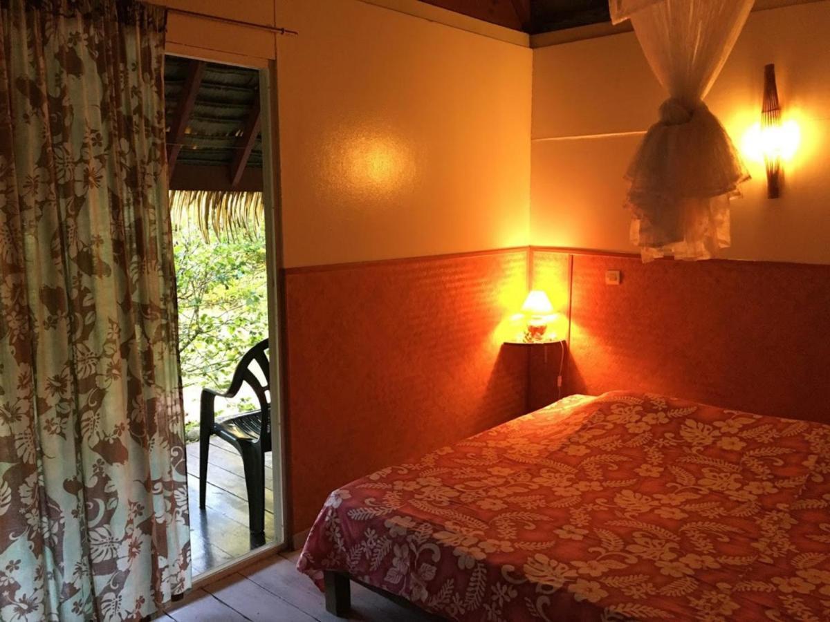 Huahine - Bungalow Tiare Fare Exterior photo