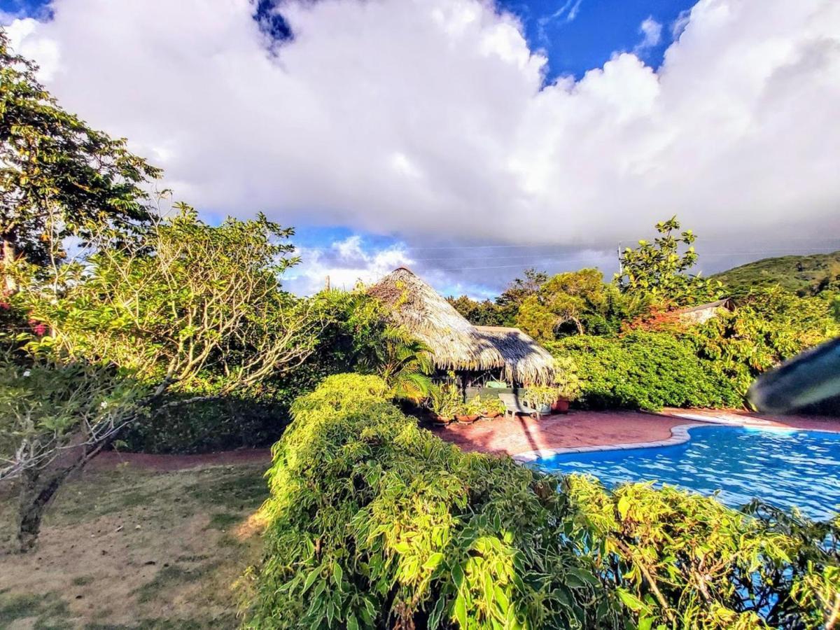 Huahine - Bungalow Tiare Fare Exterior photo